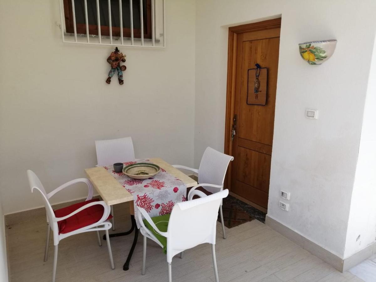 Mondello Beach The House With Green Lawns Villa Exterior photo